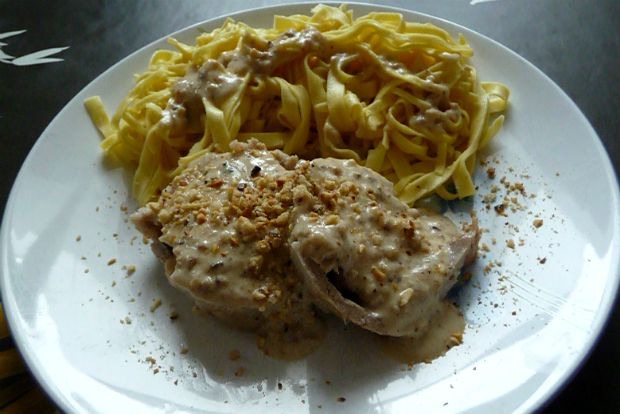 Το κουτί με τις συνταγές: μοσχαράκι με σάλτσα φουντουκιού