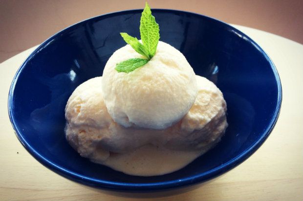 Το βουβαλίσιο γάλα έγινε παγωτό βανίλια