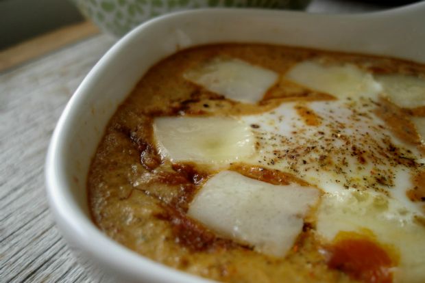 Το υπέρ θερμαντικό: αυγά ψητά με σάλτσα