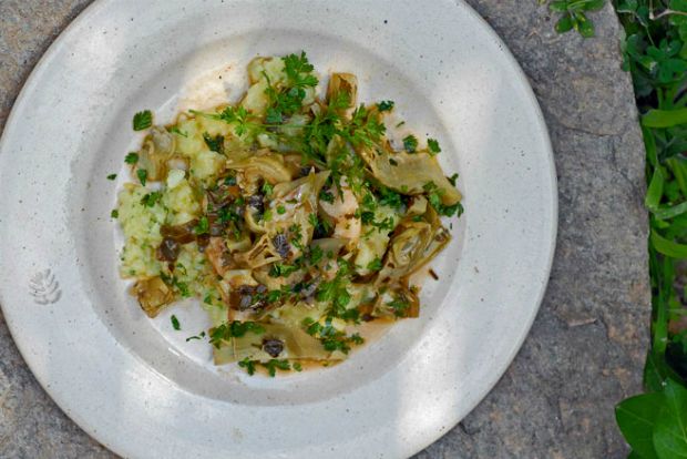 Των Βαΐων τρώμε ψάρι: πεσκανδρίτσα με αγκινάρες