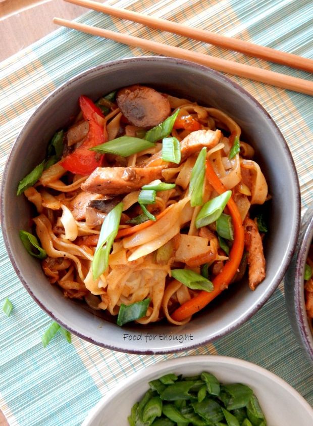 Του σπιτιού μου το κινέζικο: κοτόπουλο Lo Mein