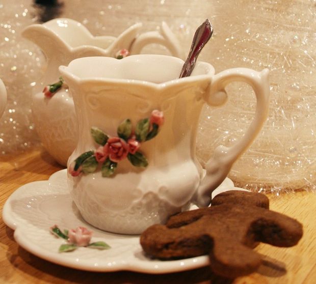 Τσάι και βουτήματα