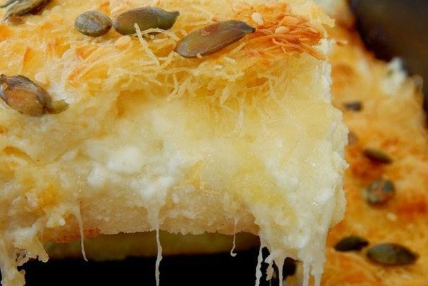 Τυρόπιτα με κανταΐφι και 4 τυριά για το τραπέζι της Λαμπρής