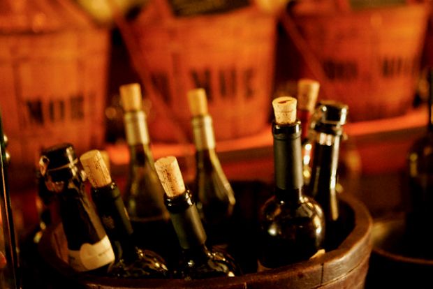 Wine bar: η επανάσταση του οίνου