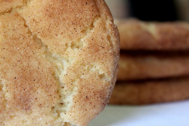 Ζάχαρη και κανέλα: τα πιο τραγανά μπισκότα