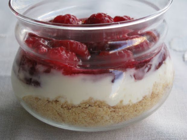Ατομικό cheesecake σε ποτήρι